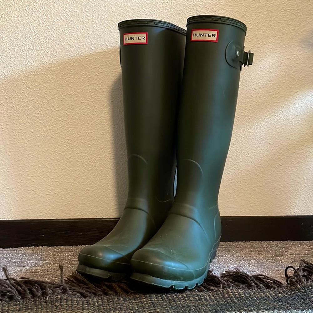 Hunter rain boots size 7